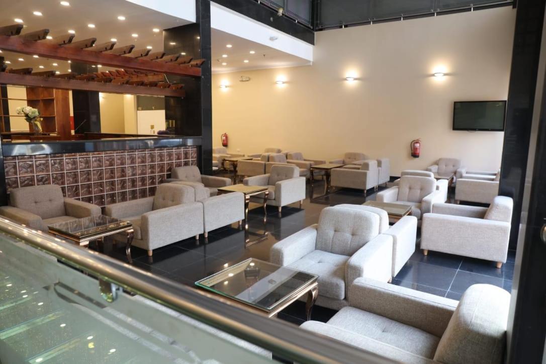 Al Shaiki Hotel Jubail Екстер'єр фото