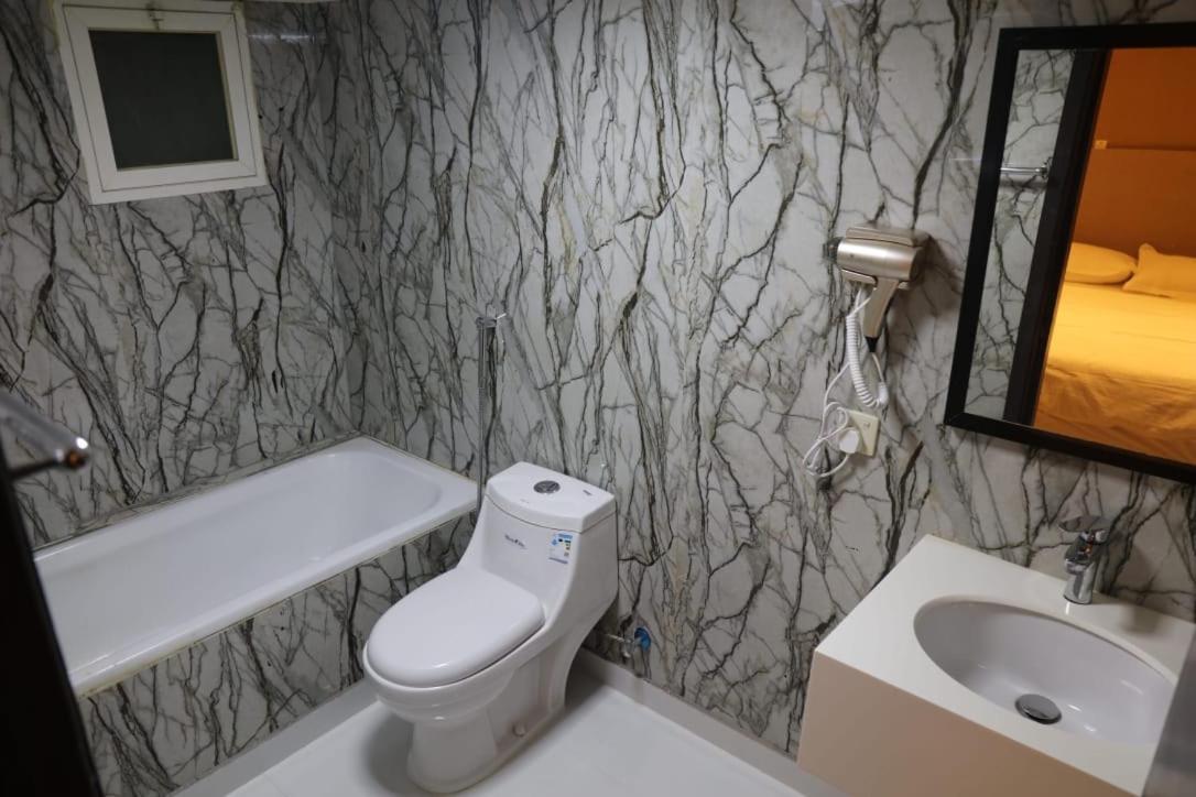 Al Shaiki Hotel Jubail Екстер'єр фото