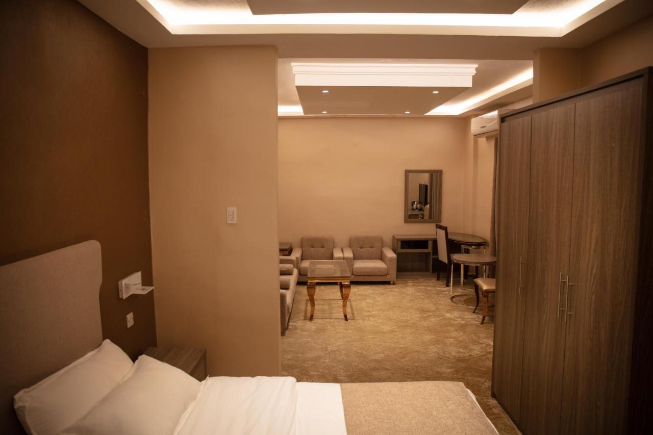 Al Shaiki Hotel Jubail Екстер'єр фото